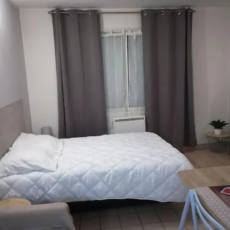 公寓 Meuble 27 Metres Carres Wifi Netflix