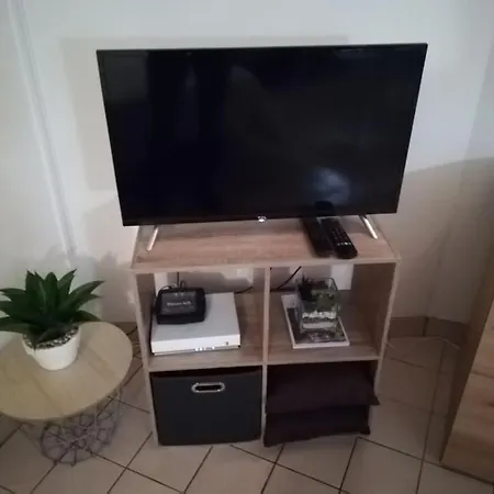 Meuble 27 Metres Carres Wifi Netflix *